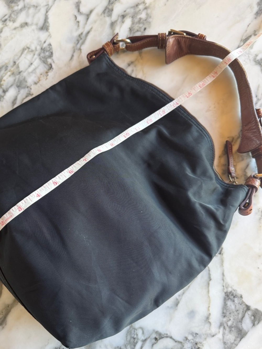 Dooney & Bourke VTG Nylon Shoulder Bag with Brown Leather Trim & Pink Lining - Picture 8 of 15